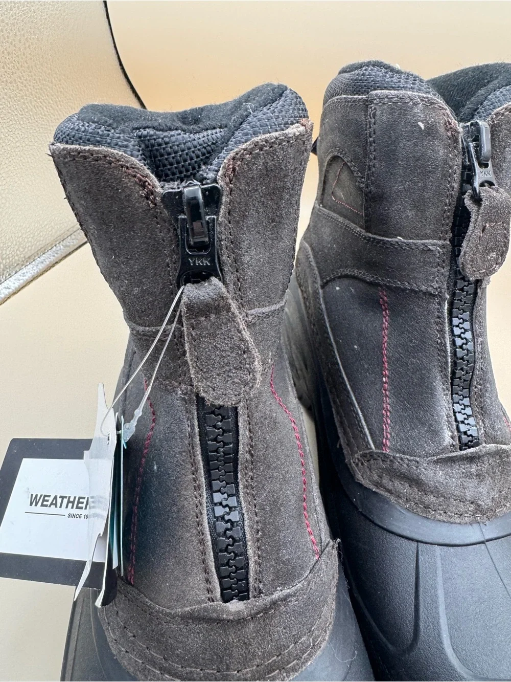 Weatherproof Black and Brown Men's Winter Boots Zip closure Size 8M